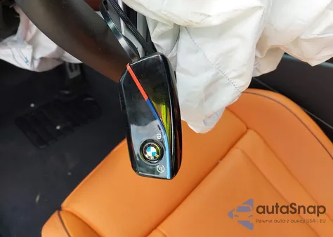 2025 BMW M5 z USA, uszkodzony, nr VIN WBS83GV09SCU71845